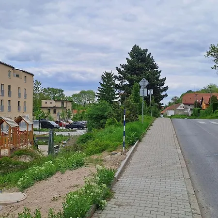 U Letiste 아파트 Tuchomerice