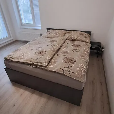 U Letiste * Tuchomerice